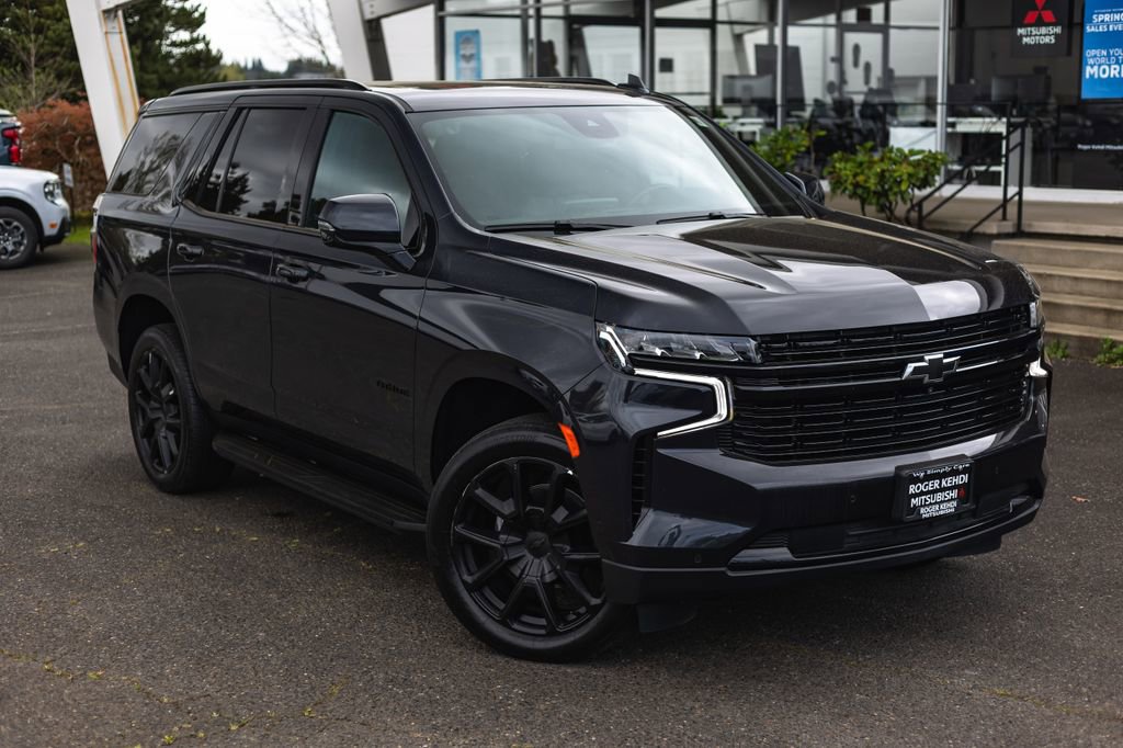 Used 2023 Chevrolet Tahoe RST w/ Luxury Package image 2