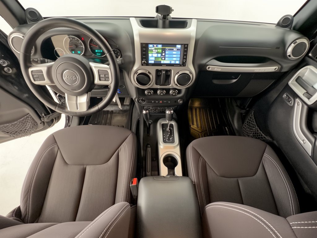 Used 2013 Jeep Wrangler Rubicon w/ PWR Convenience Group AWD/4WD image 17