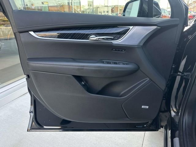 Certified 2023 Cadillac XT6 Premium Luxury image 16