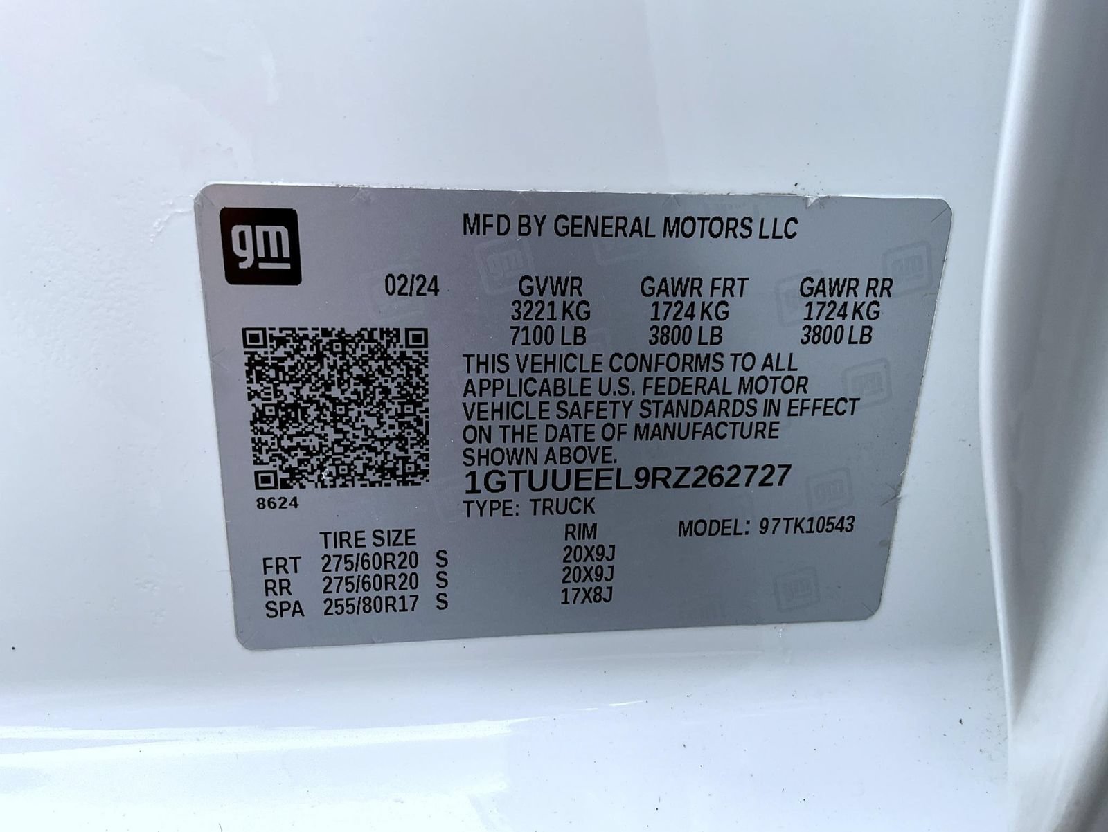 Certified 2024 GMC Sierra 1500 AT4 w/ Technology Package AWD/4WD image 27