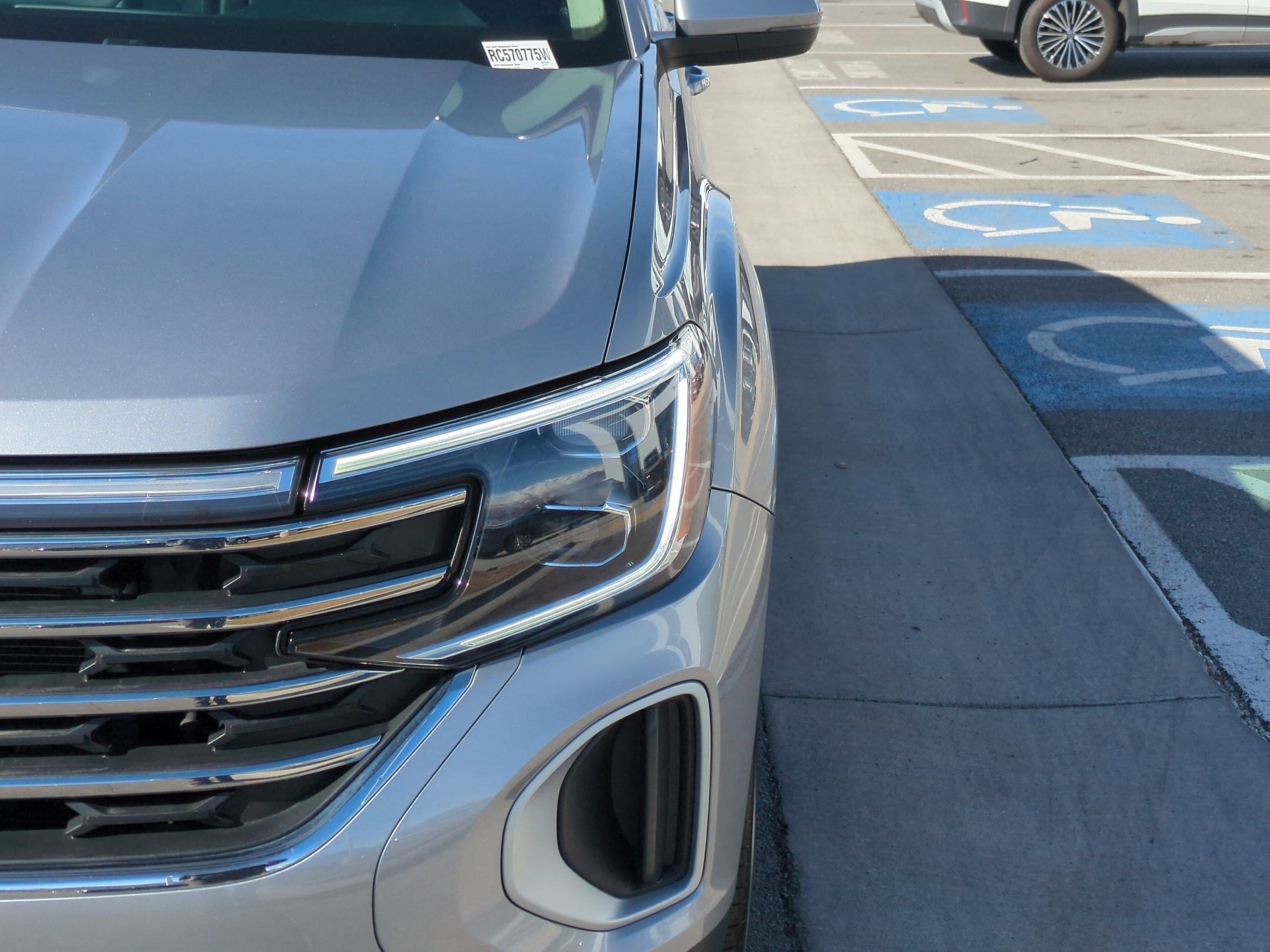 Used 2024 Volkswagen Atlas SE image 13