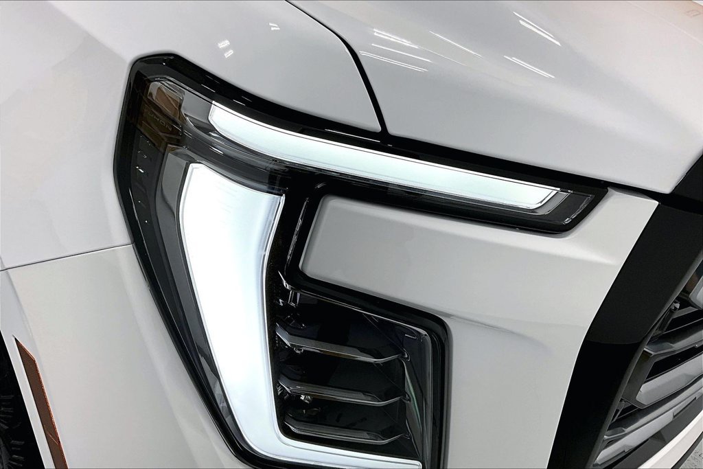 New 2027 GMC Yukon XL AT4 w/ AT4 Premium Plus Package AWD/4WD image 28