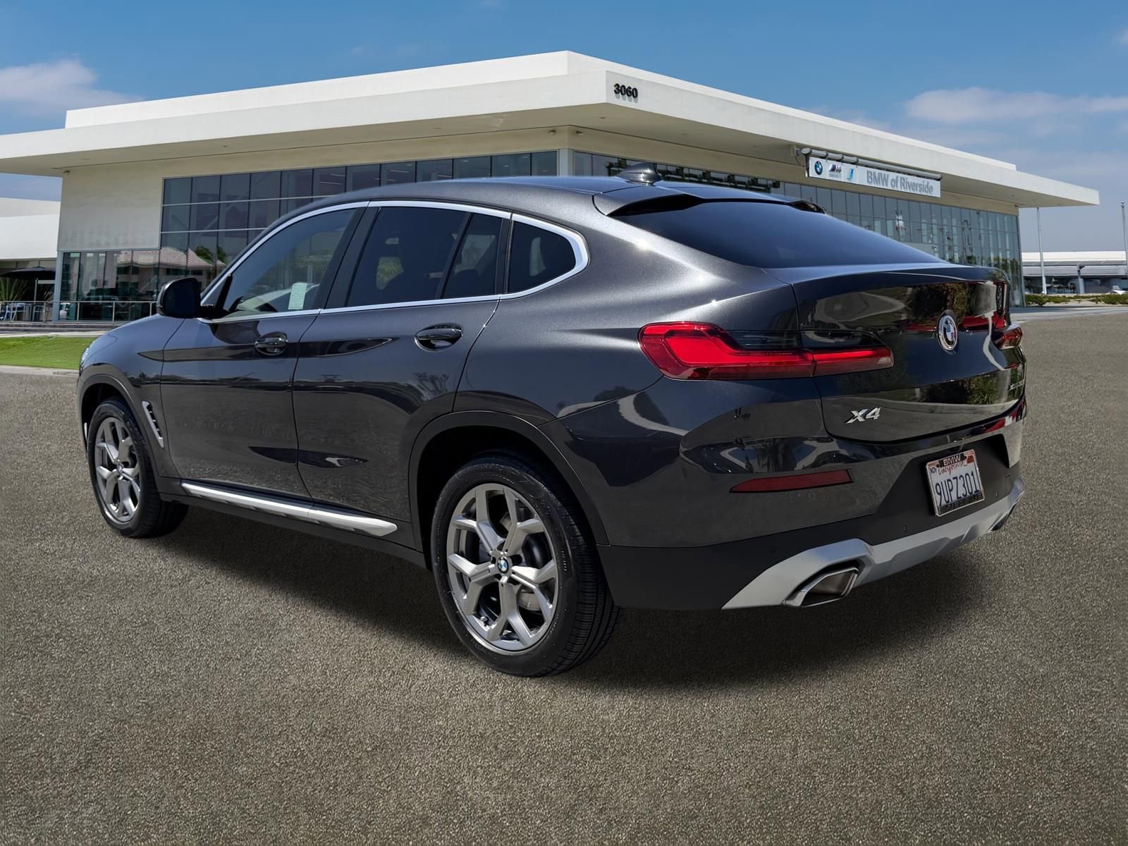 Used 2025 BMW X4 xDrive30i w/ Premium Package AWD/4WD image 7
