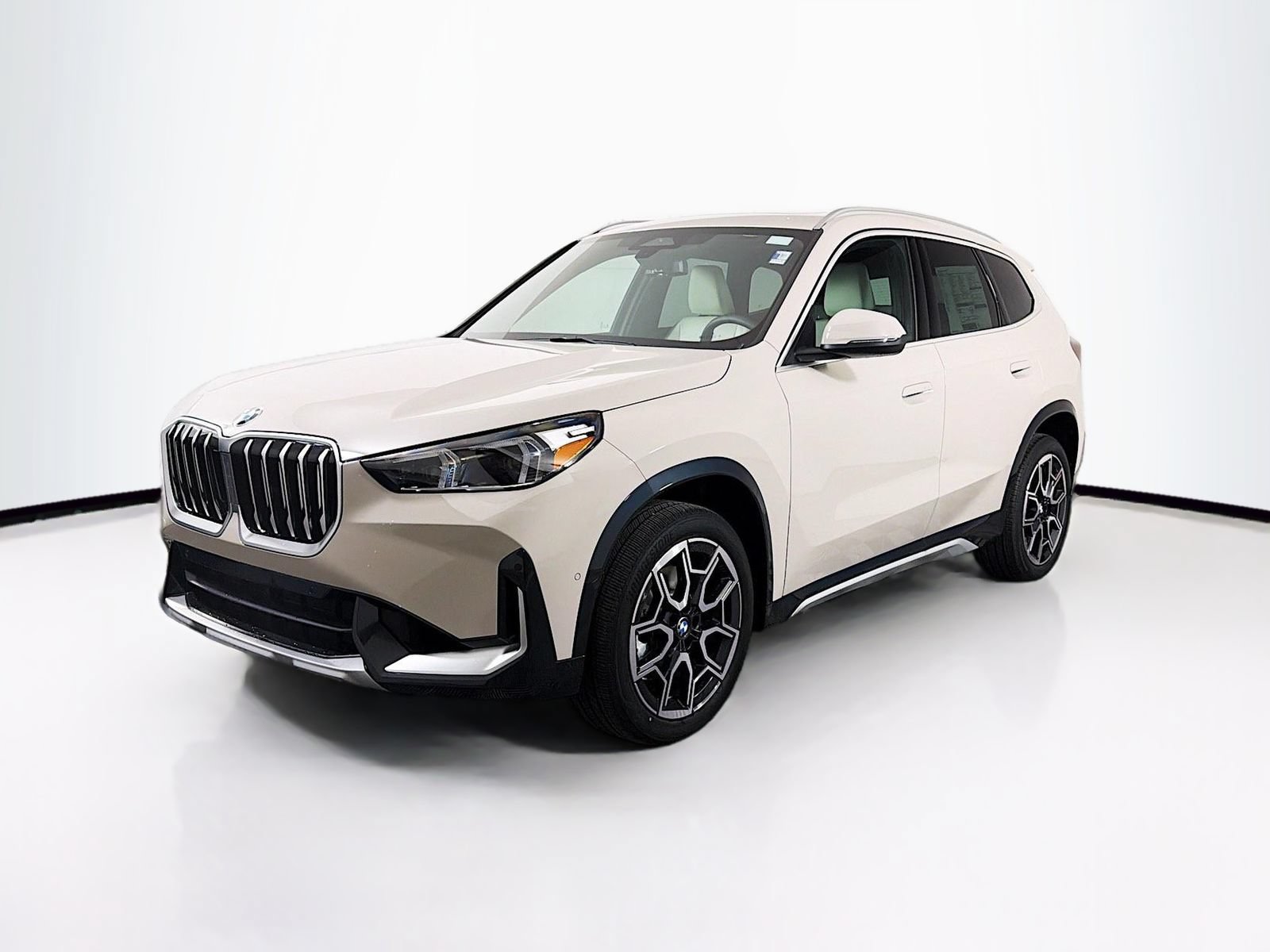 New 2026 BMW X1 xDrive28i w/ Convenience Package AWD/4WD image 3