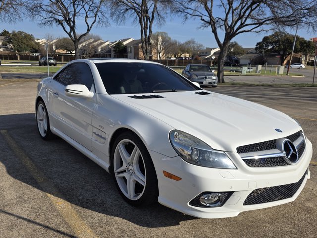 Used 2009 Mercedes-Benz SL 550 image 3
