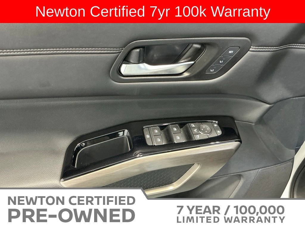 Used 2023 Nissan Pathfinder Platinum AWD/4WD image 45
