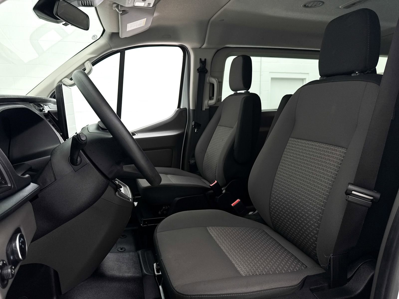 Used 2024 Ford Transit 350 XLT RWD image 19