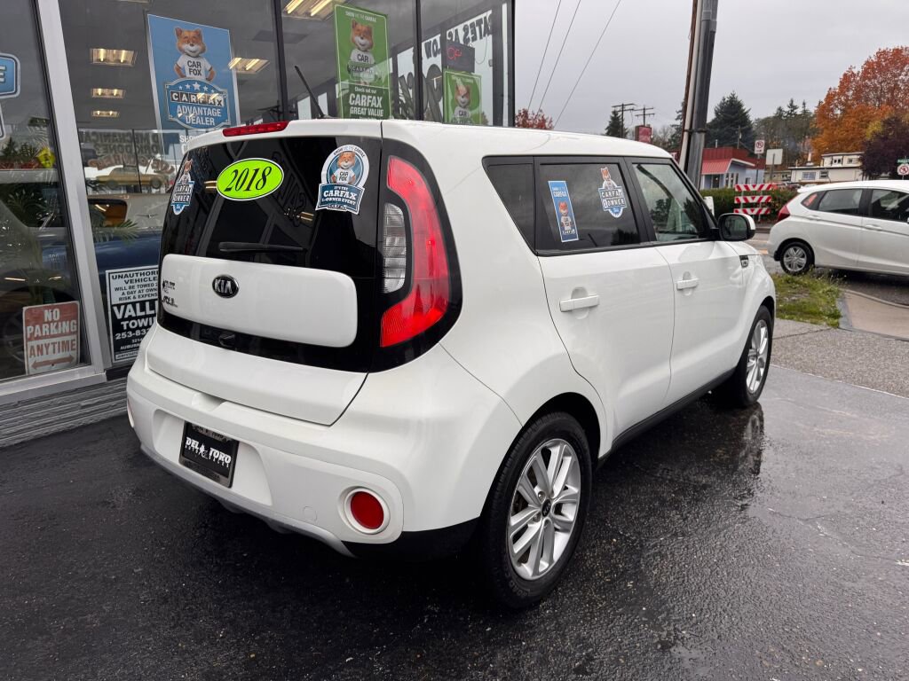 Used 2018 Kia Soul + image 9