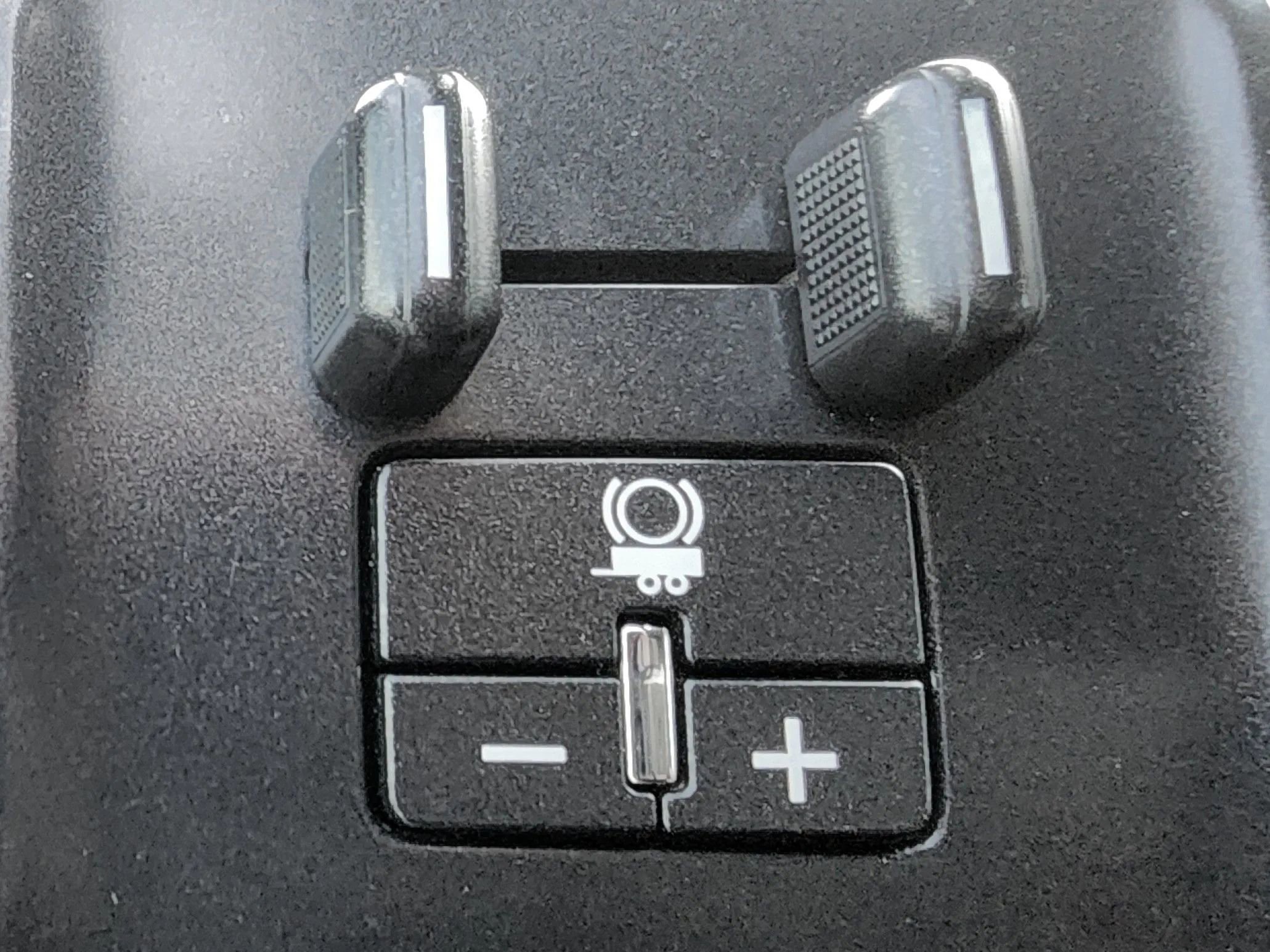 Used 2017 Chevrolet Silverado 3500 LT image 23