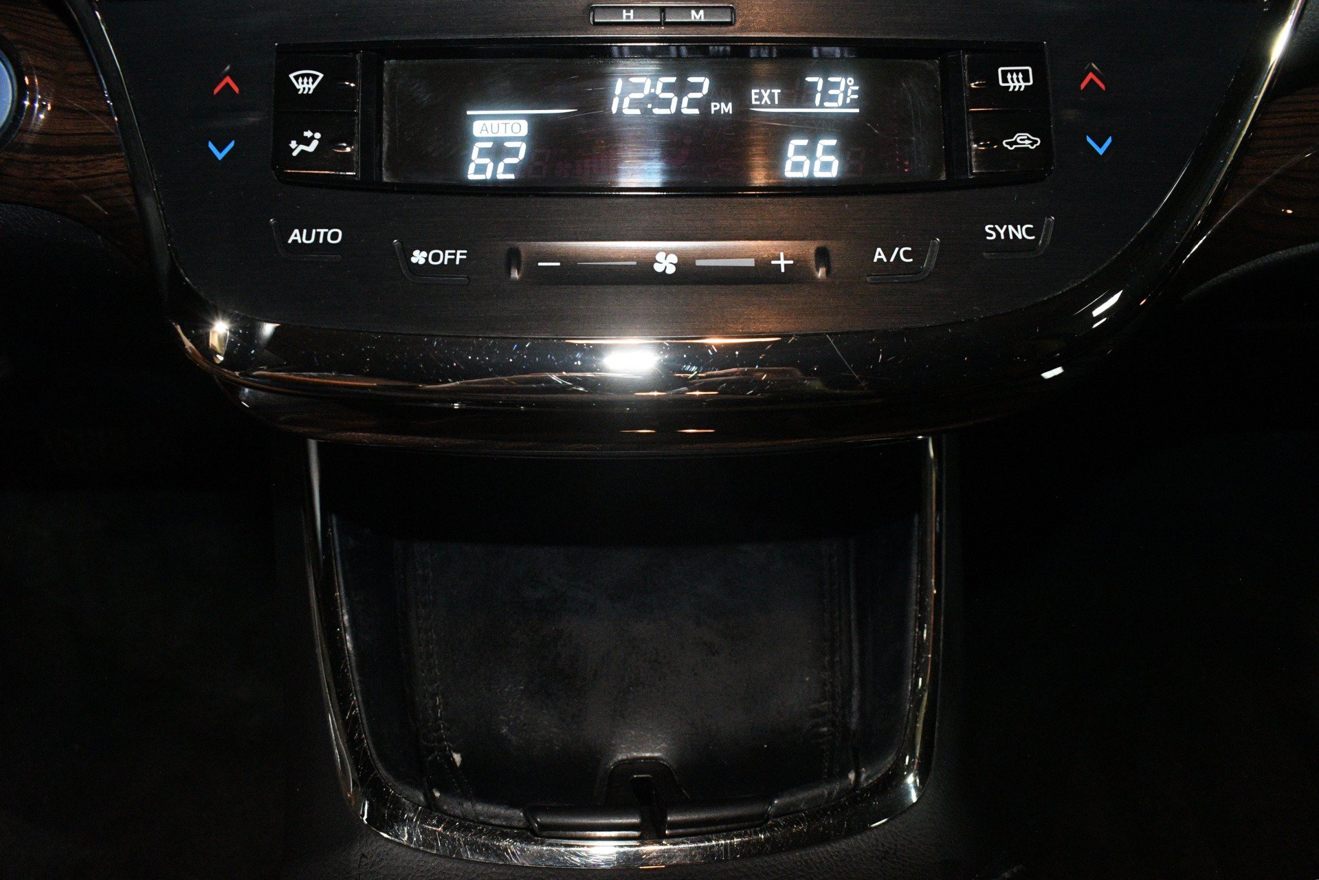 Used 2015 Toyota Avalon XLE Touring FWD image 34