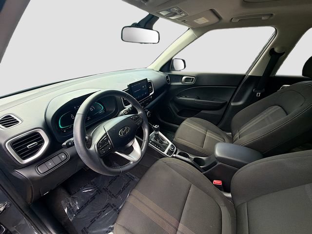 Certified 2024 Hyundai Venue SEL FWD image 19