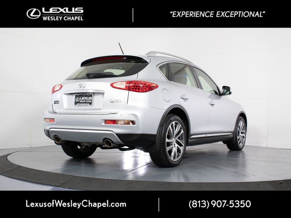 Used 2017 INFINITI QX50 AWD w/ Deluxe Touring Package image 6