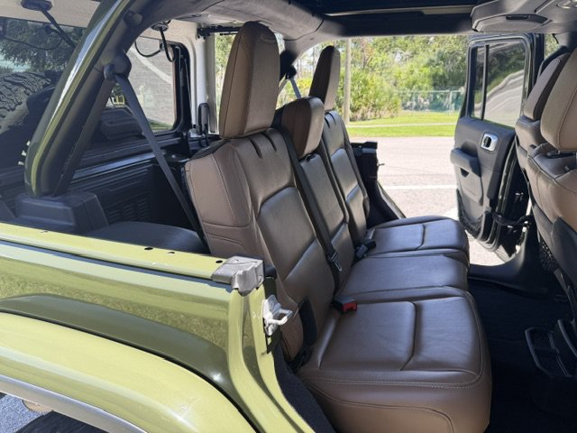 Used 2021 Jeep Wrangler Unlimited Rubicon AWD/4WD image 18