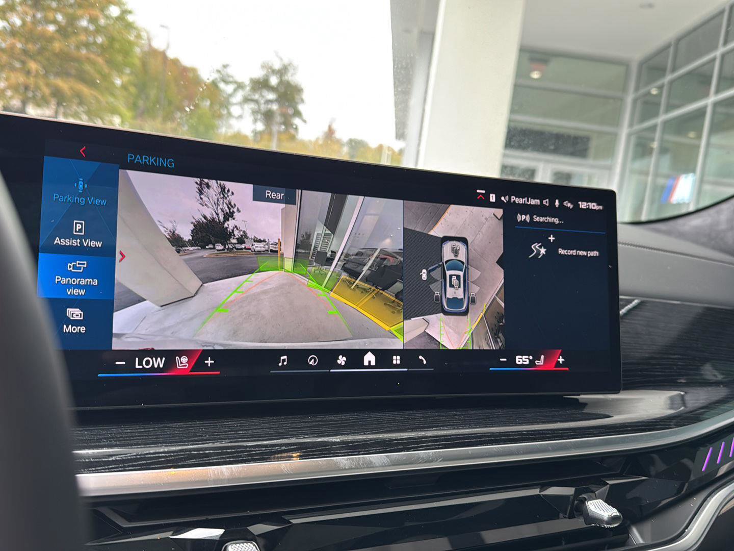 Used 2024 BMW X6 M Competition w/ Executive Package image 21