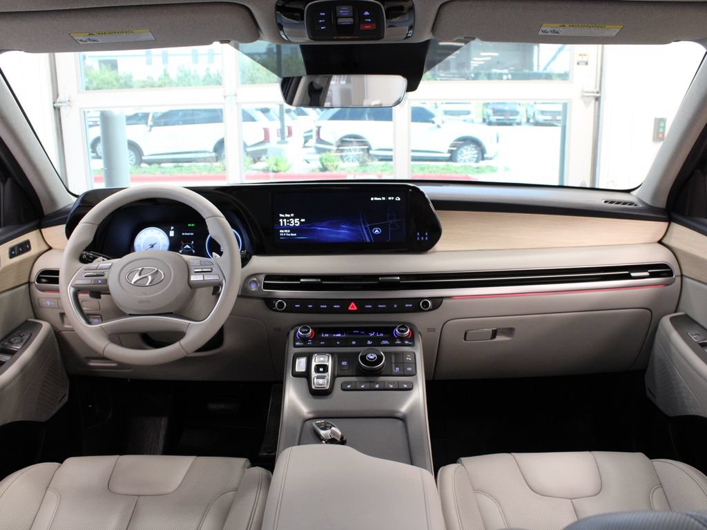 Used 2023 Hyundai Palisade Calligraphy w/ Winter Package FWD image 21