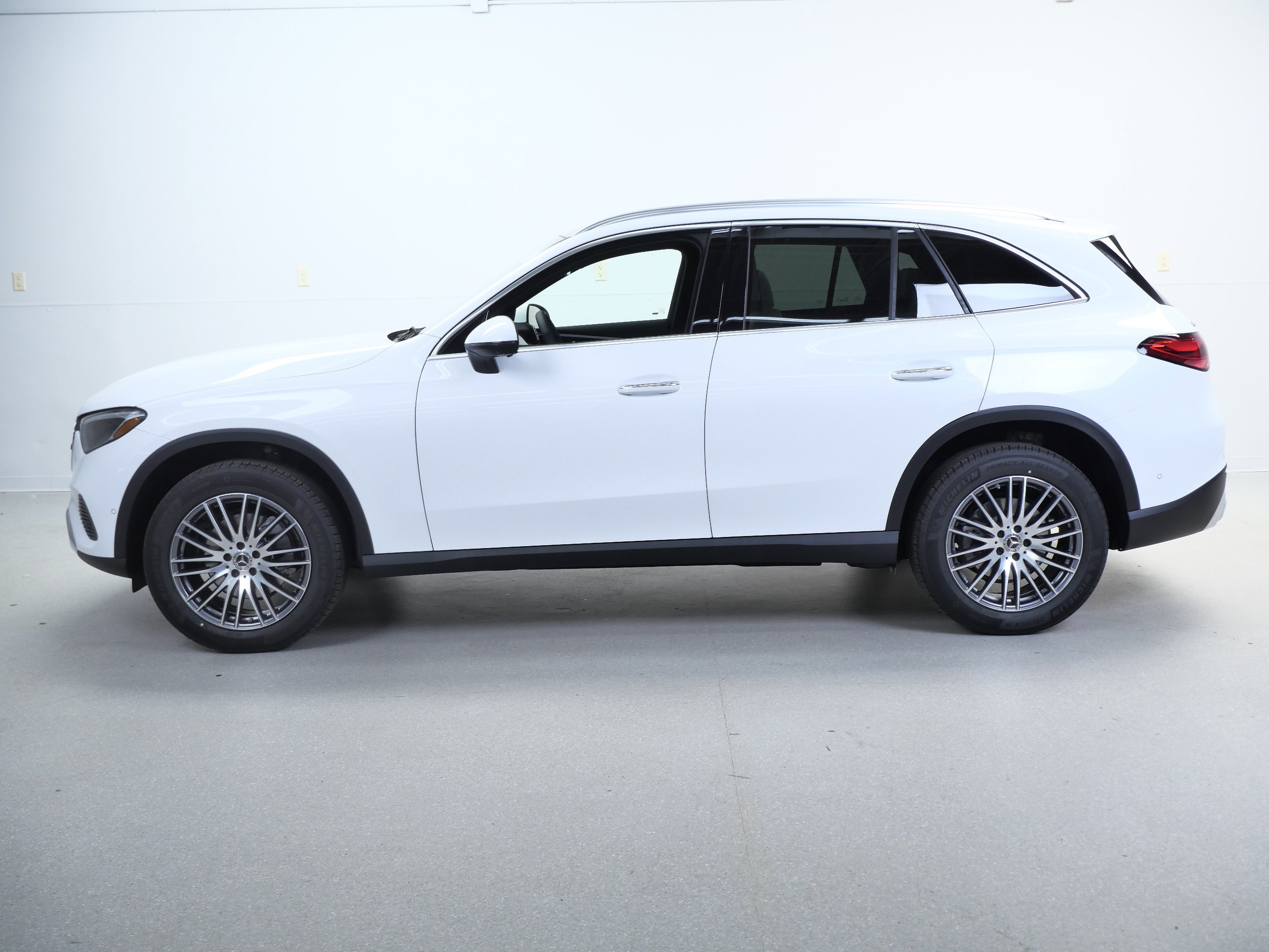 New 2026 Mercedes-Benz GLC 300 4MATIC image 5