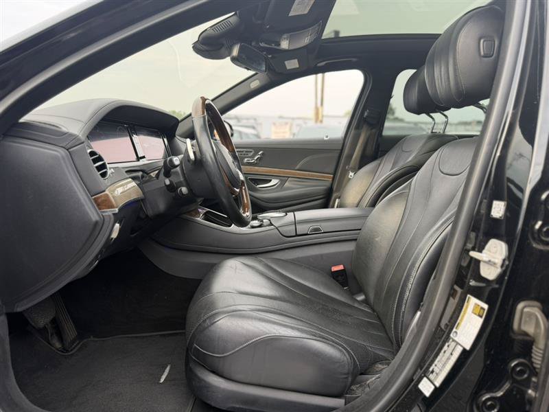 Used 2017 Mercedes-Benz S 550 Sedan image 11