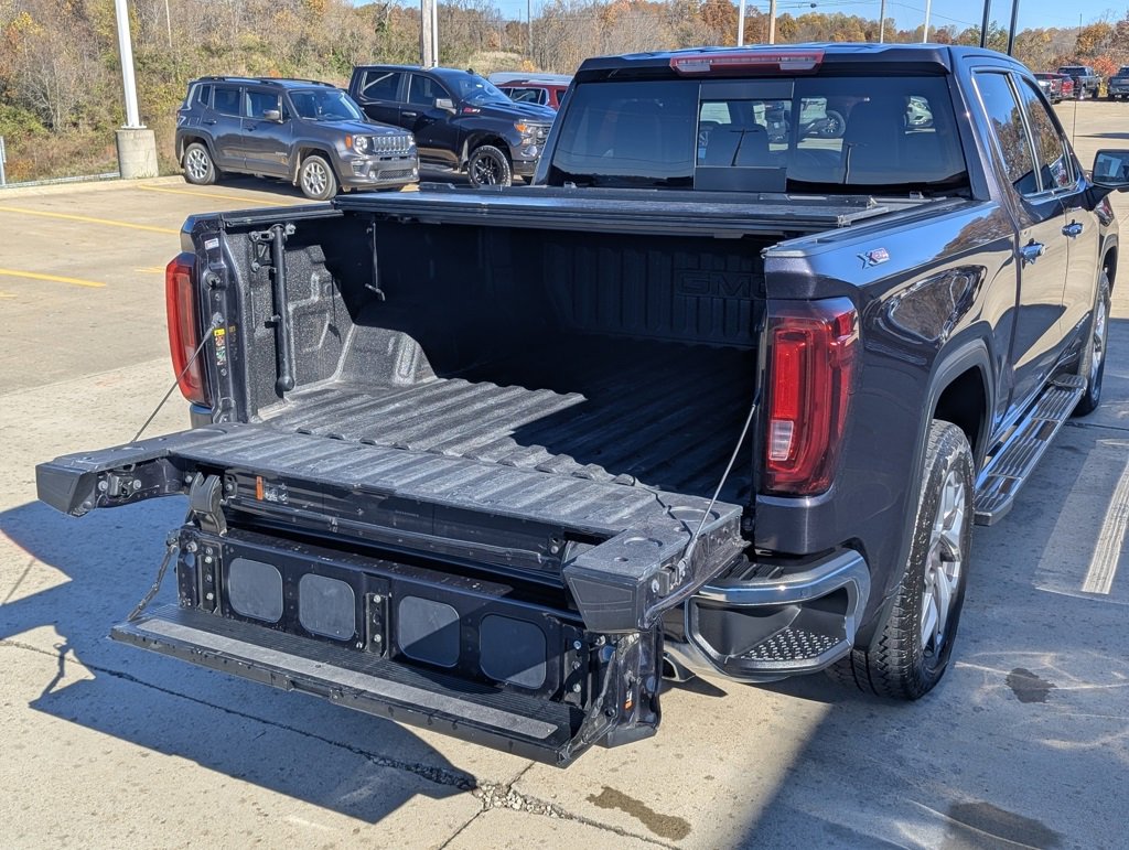 Used 2023 GMC Sierra 1500 SLT w/ SLT Premium Package image 19