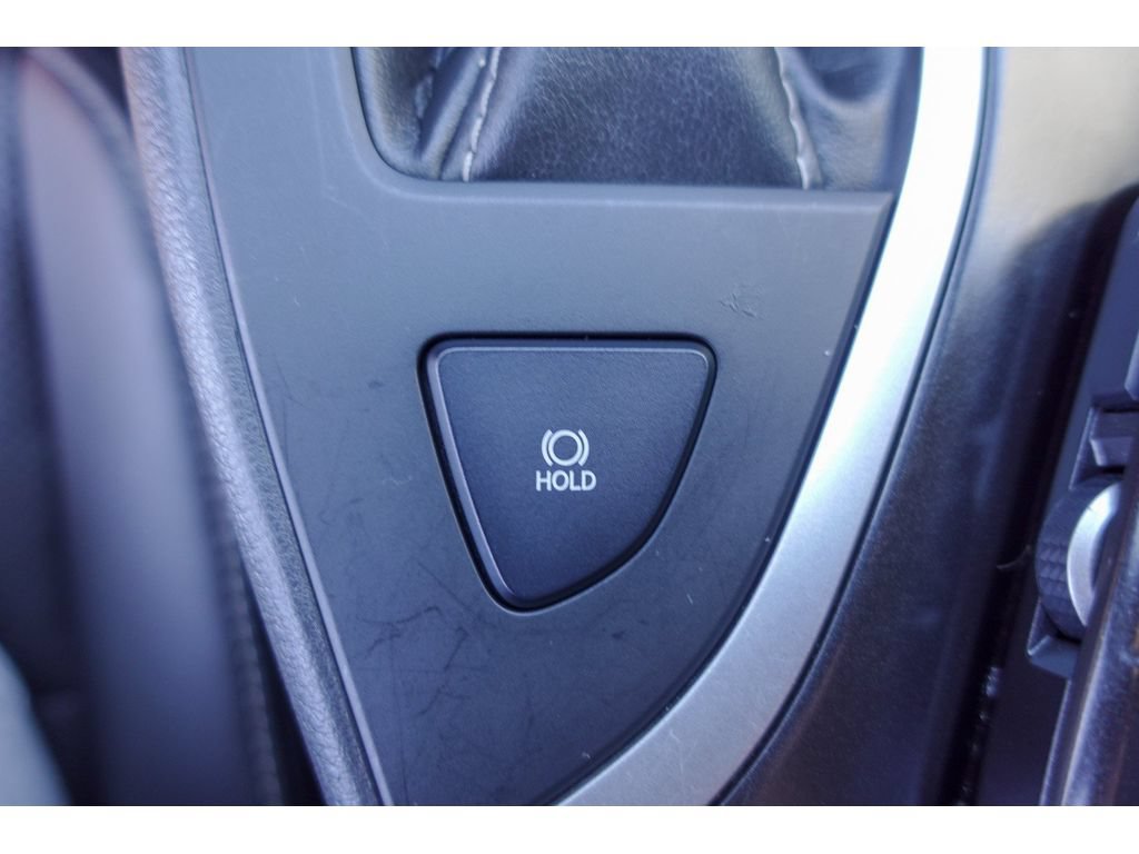 Used 2019 Lexus UX 200 w/ Premium Package FWD image 23