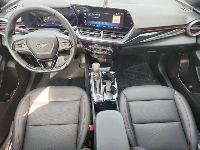 Used 2025 Chevrolet Trax RS w/ Driver Confidence Package FWD image 19