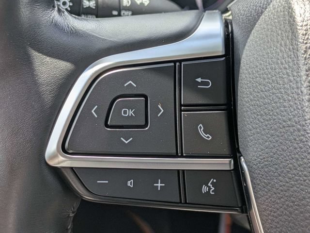 Used 2021 Toyota Highlander Platinum FWD image 24