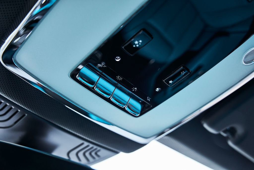 Used 2025 Rolls-Royce Cullinan Black Badge AWD/4WD image 89