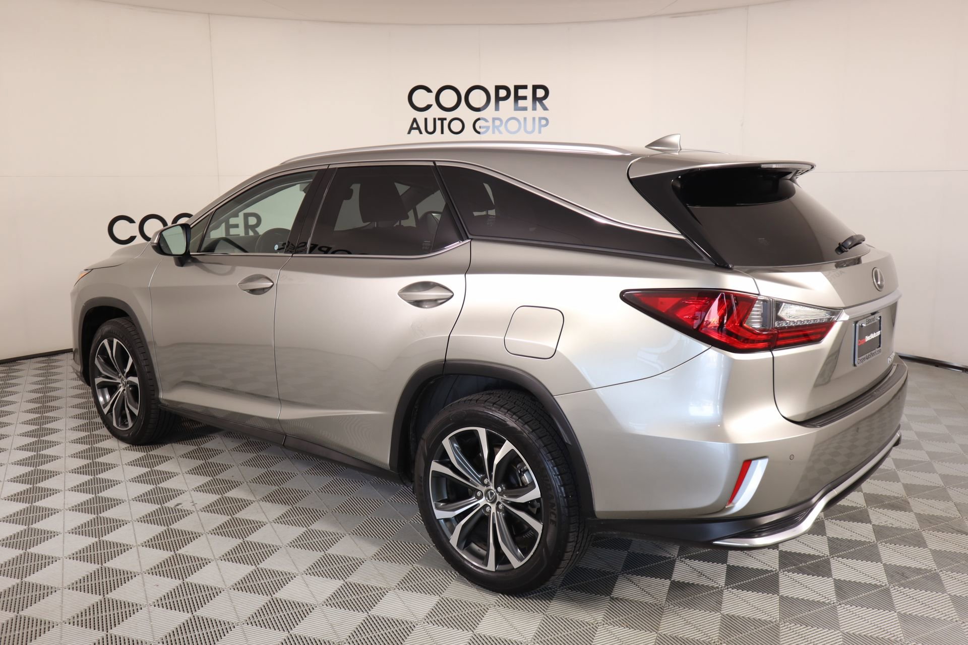 Used 2019 Lexus RX 350L FWD image 25