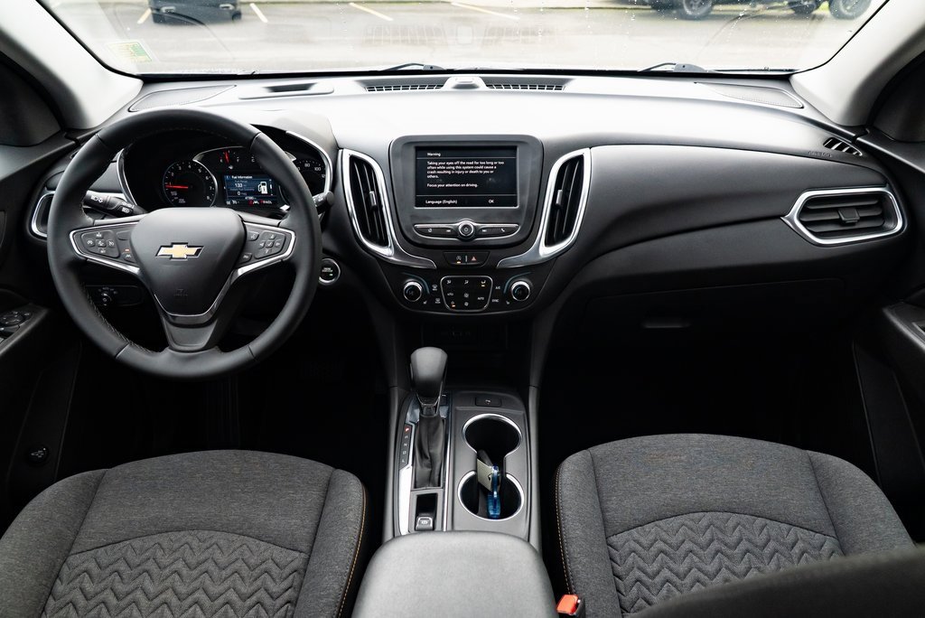 Used 2023 Chevrolet Equinox LT w/ Driver Convenience Package image 8