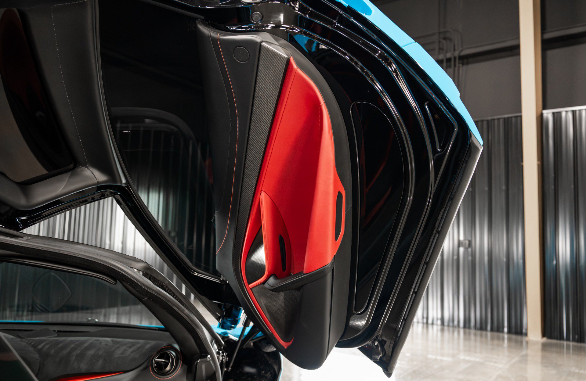 Used 2018 McLaren 720S RWD image 14
