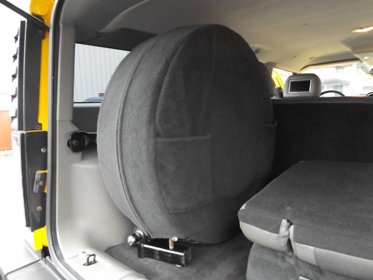 Used 2003 HUMMER H2 image 32