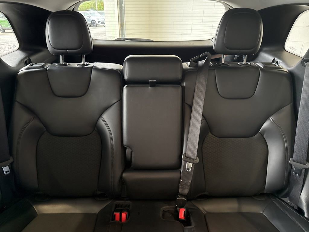 Used 2020 Jeep Cherokee Latitude Plus image 15