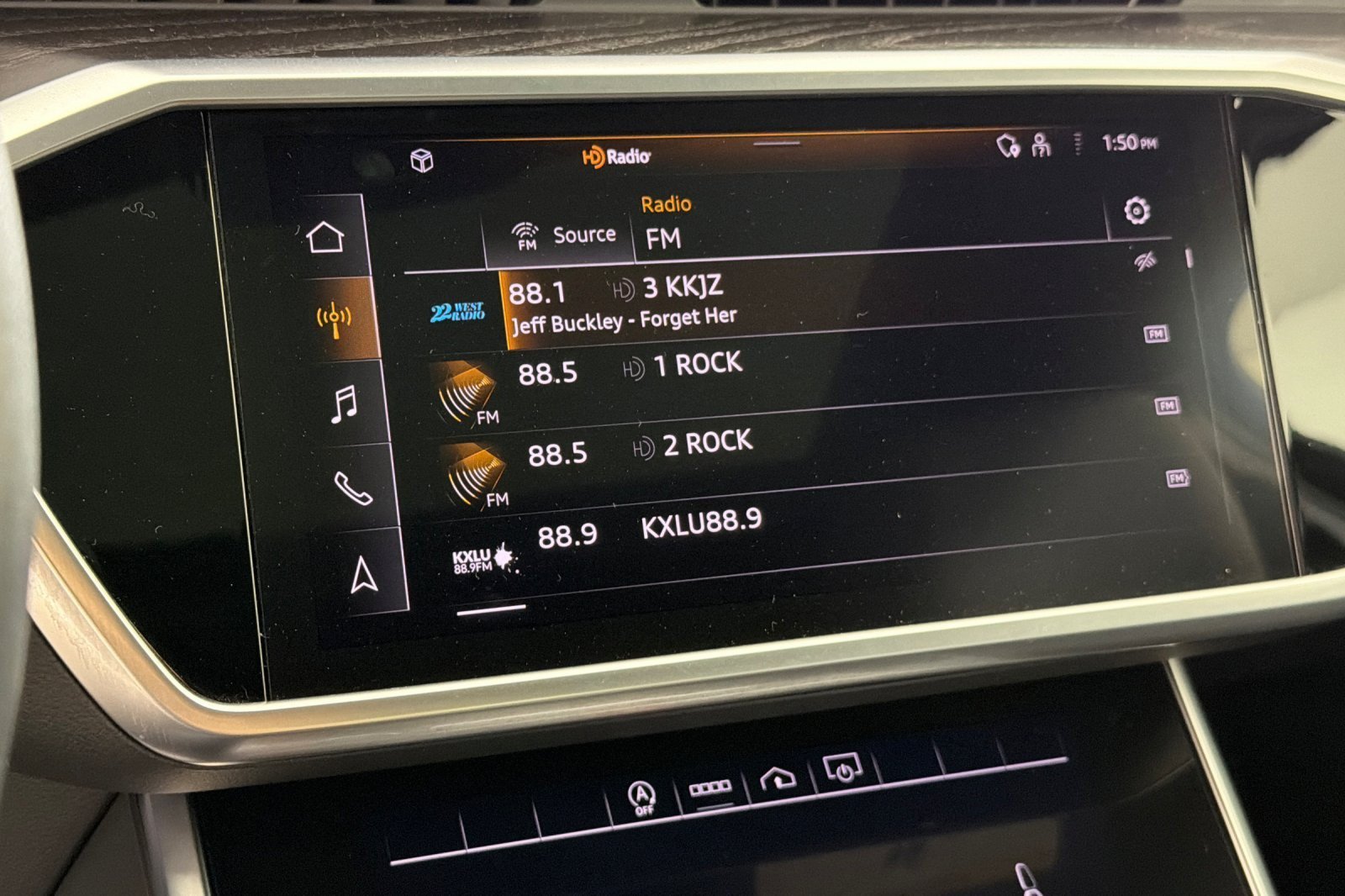 Used 2023 Audi A6 2.0T Premium w/ Convenience Package AWD/4WD image 16