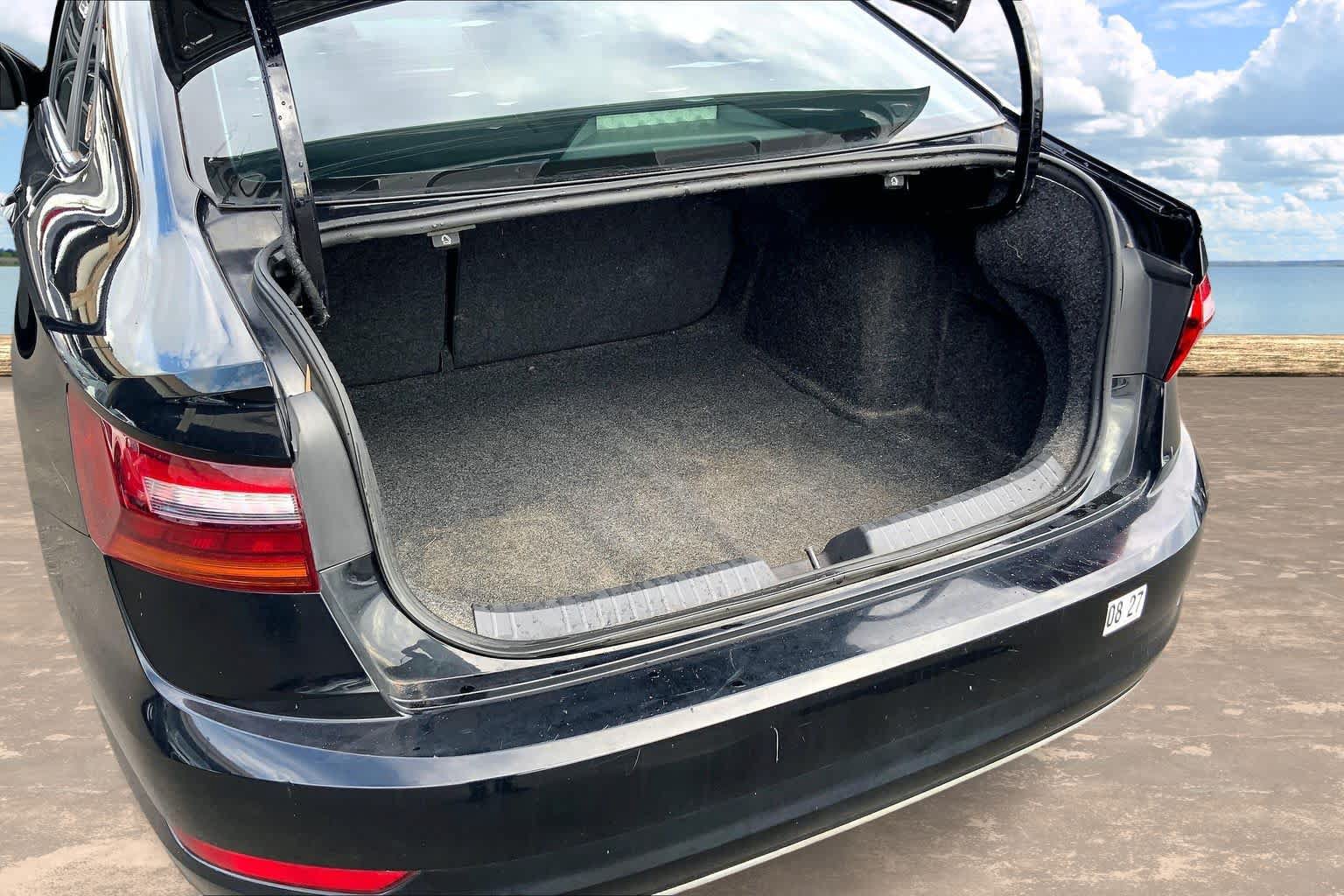 Used 2019 Volkswagen Jetta S w/ Driver Assistance Package FWD image 18