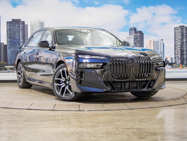 Used 2025 BMW 750e xDrive w/ Executive Package