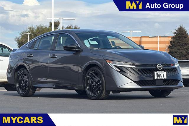 New 2027 Nissan Sentra SR w/ SR All Weather Package FWD image 1