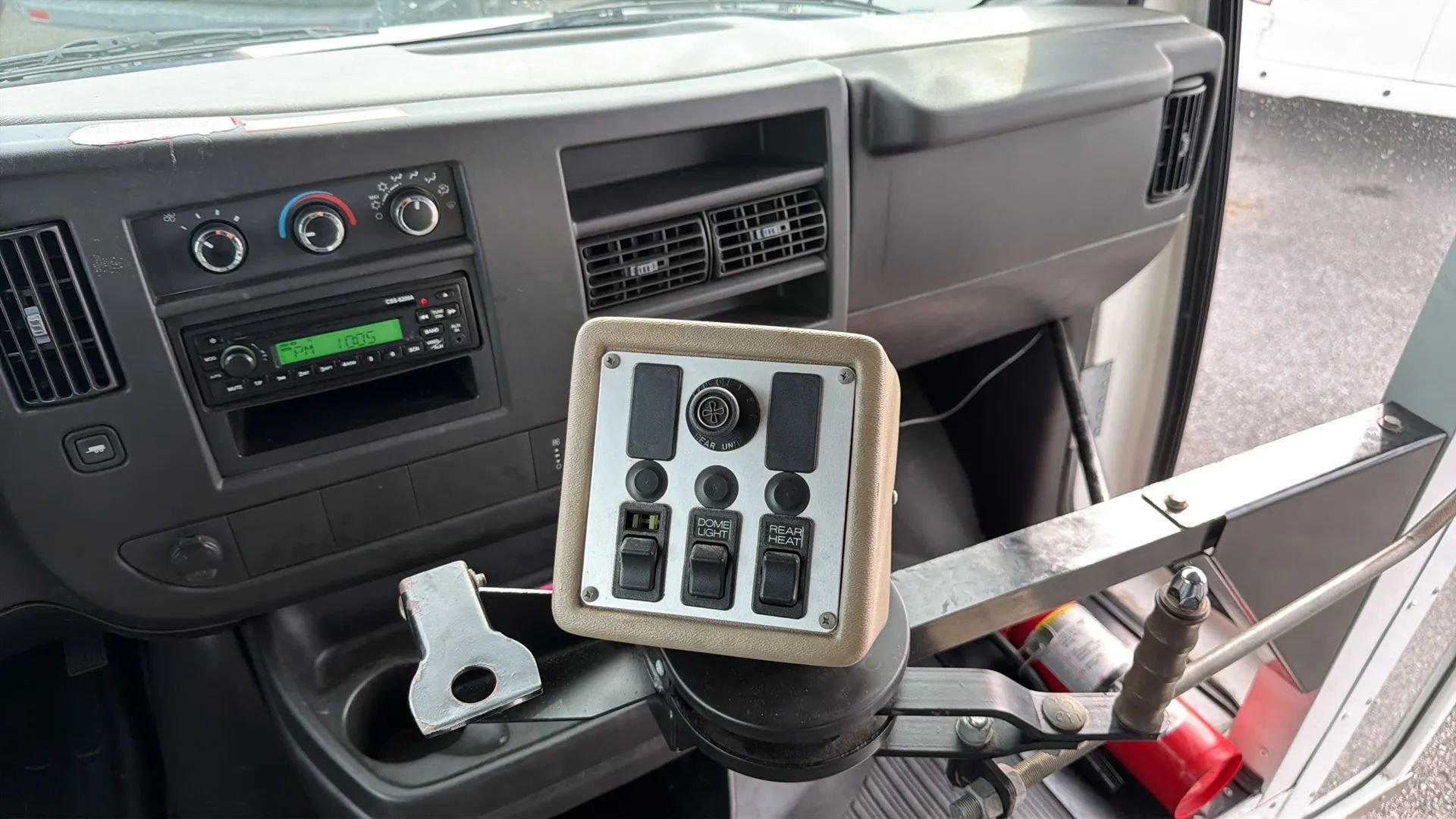 Used 2008 Chevrolet Express 3500 w/ School Bus Package image 18