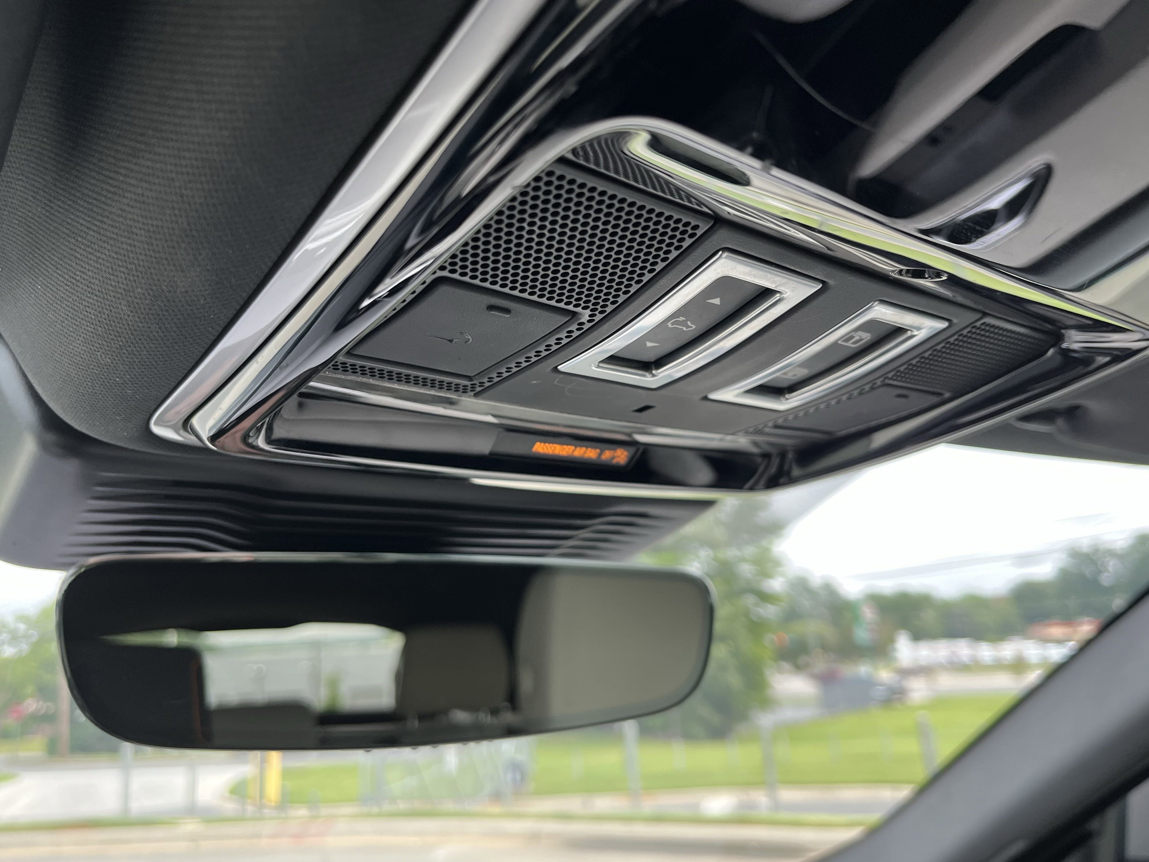 Certified 2023 Land Rover Range Rover Velar R-Dynamic S image 23