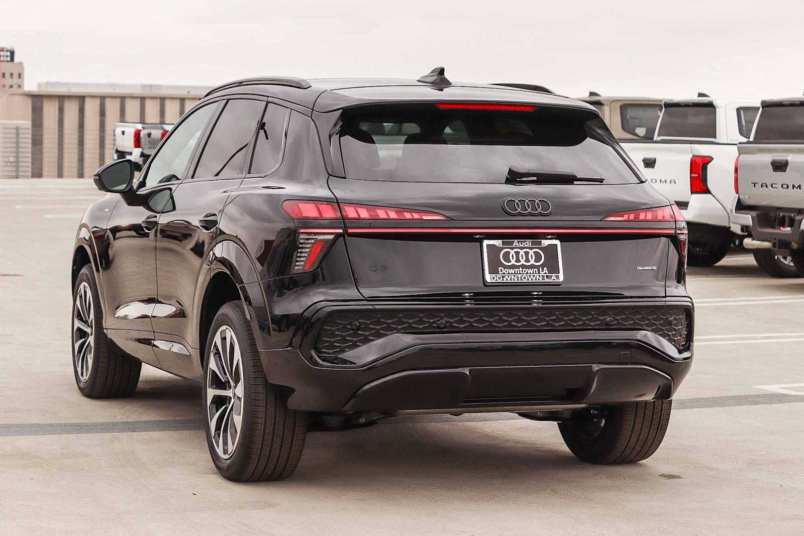 New 2026 Audi Q3 quattro 2.0T AWD/4WD image 6