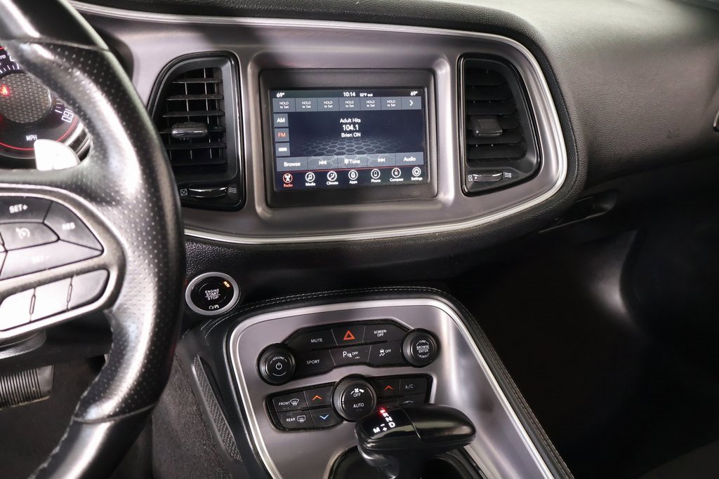 Used 2022 Dodge Challenger GT image 5