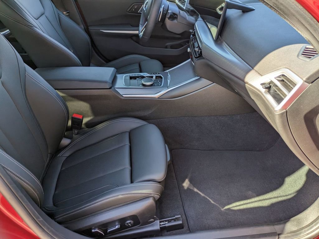 Used 2025 BMW M340i image 30