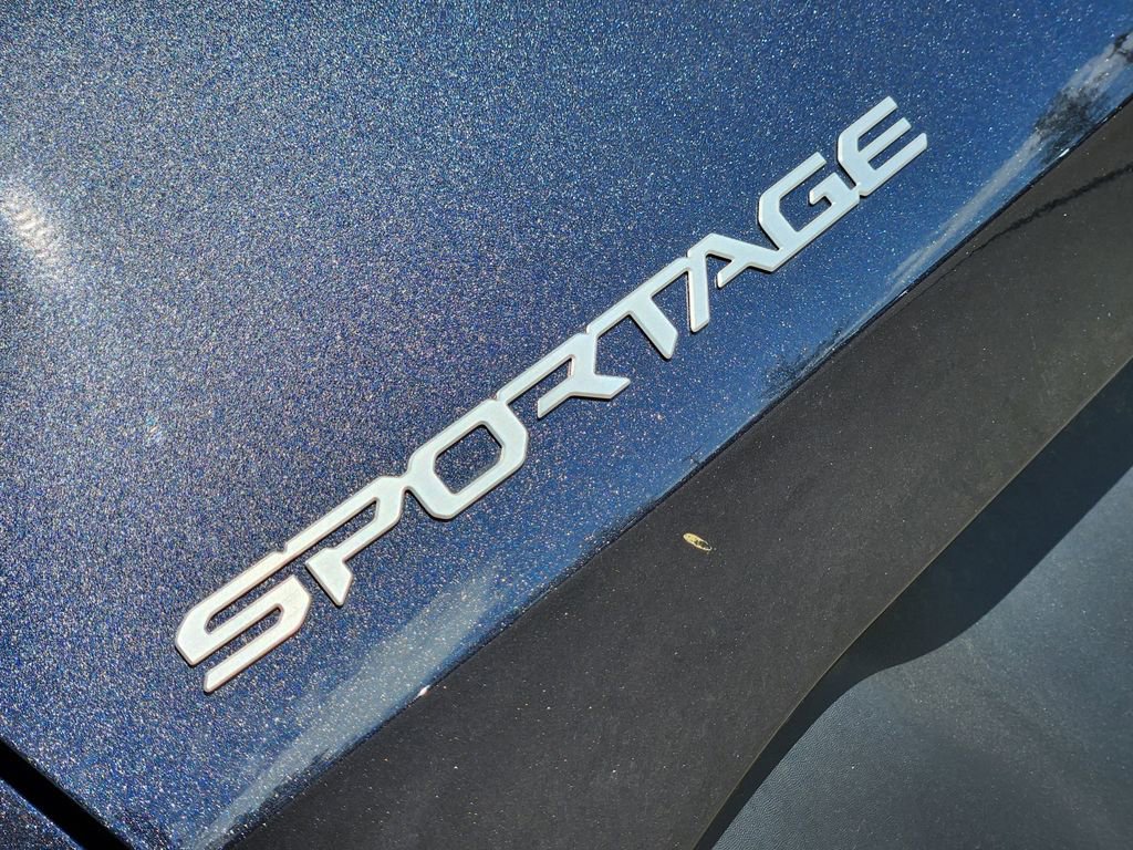 New 2026 Kia Sportage EX image 8