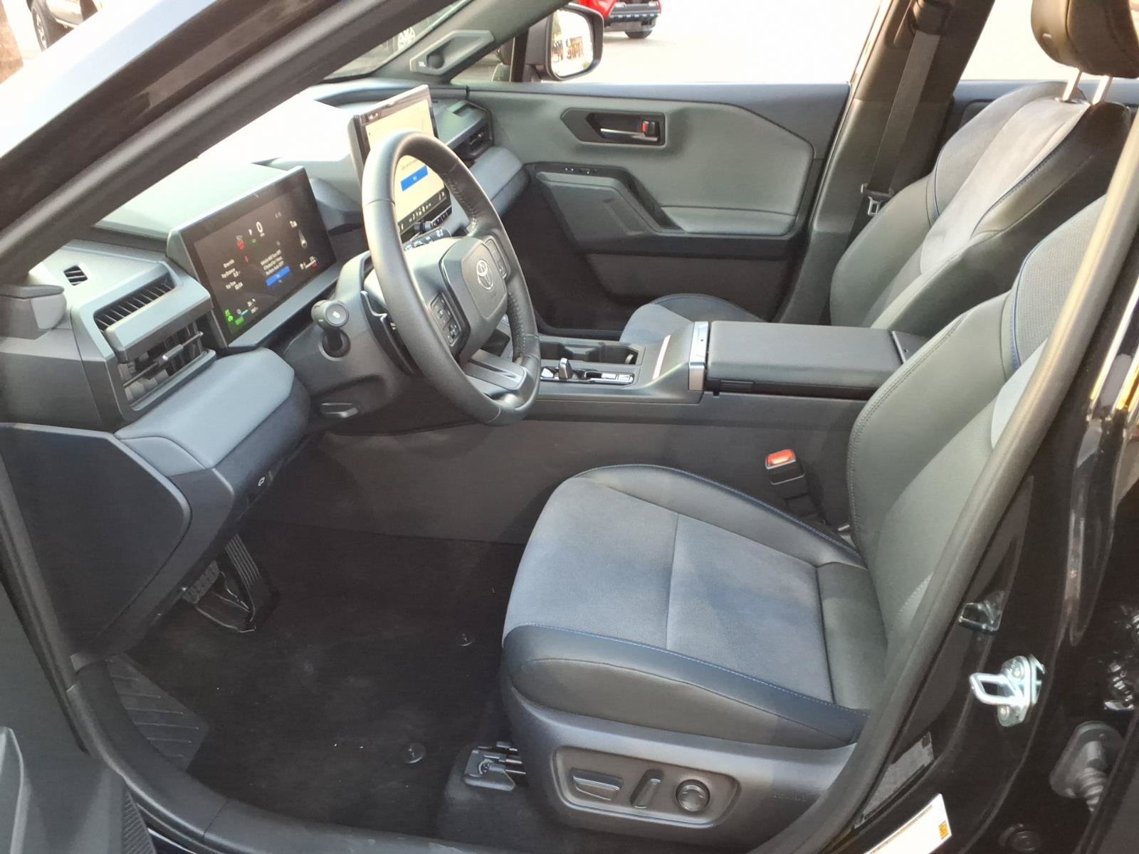Certified 2026 Toyota RAV4 XSE w/ Panoramic Sun Roof Package AWD/4WD image 15