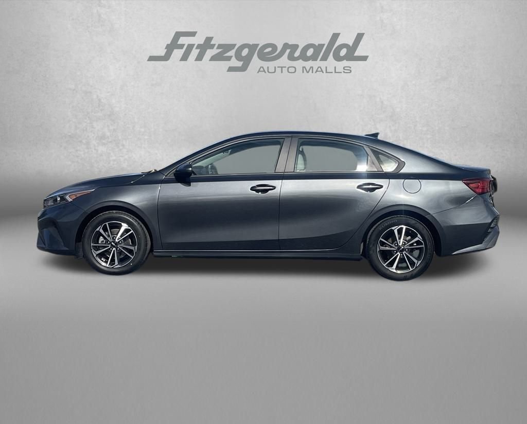 Used 2022 Kia Forte LXS image 4