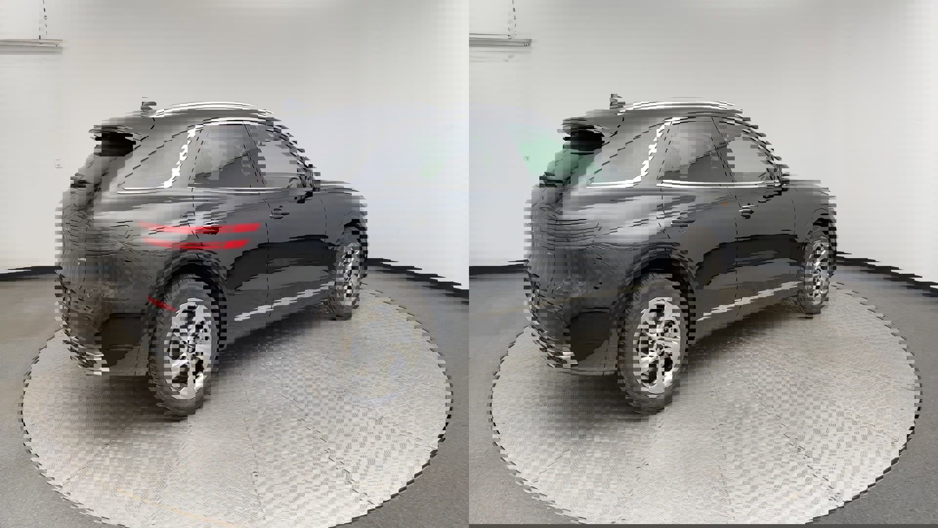 Certified 2026 Genesis GV70 2.5T image 2