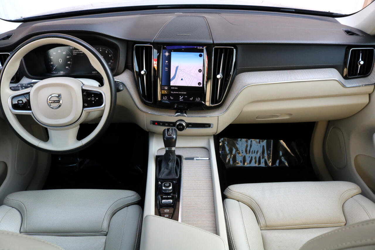 Used 2021 Volvo XC60 T5 Inscription w/ Climate Package image 19