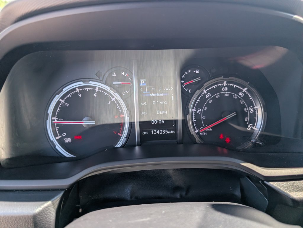 Used 2020 Toyota 4Runner TRD Off-Road AWD/4WD image 19