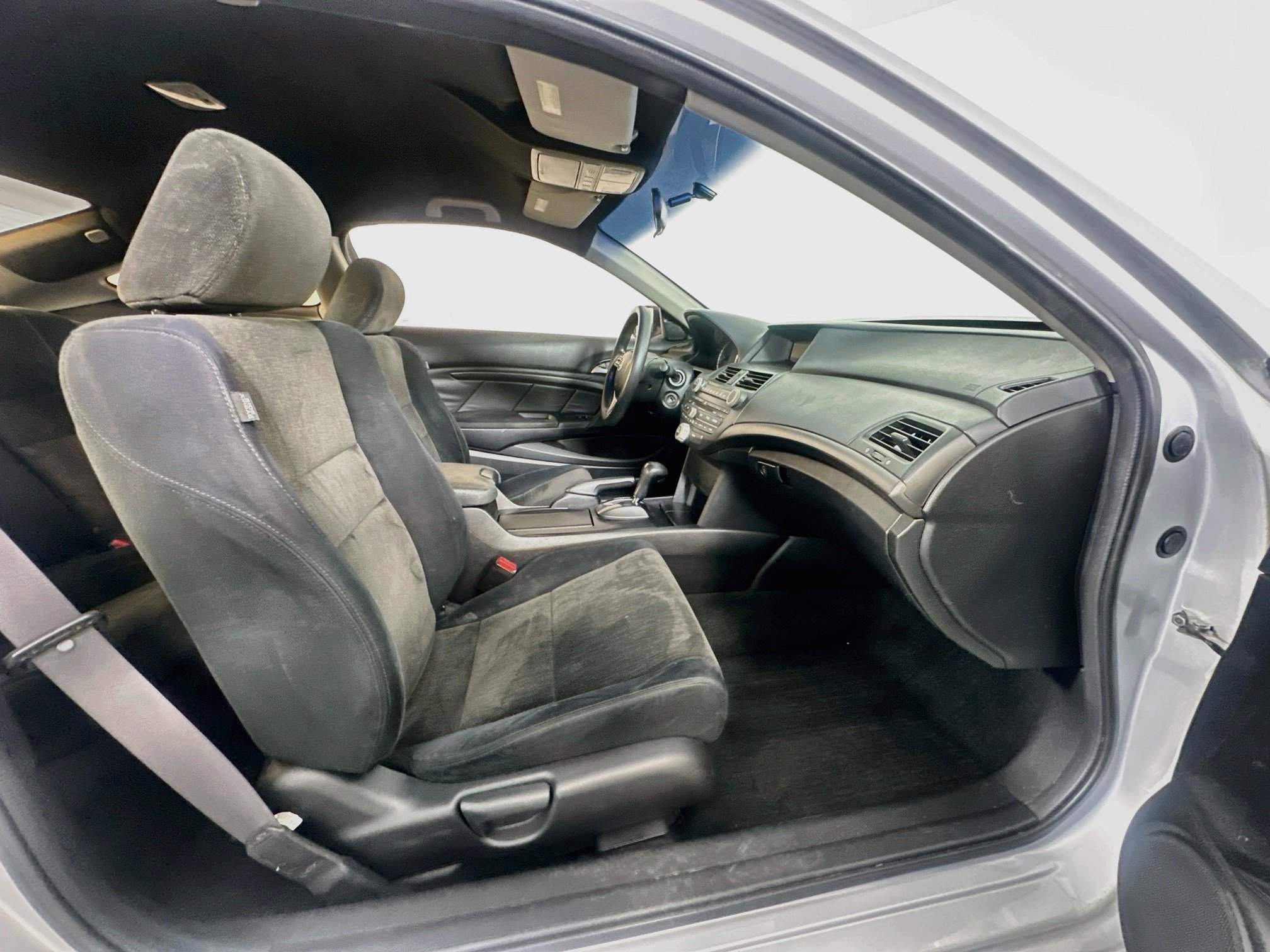 Used 2010 Honda Accord LX-S image 25