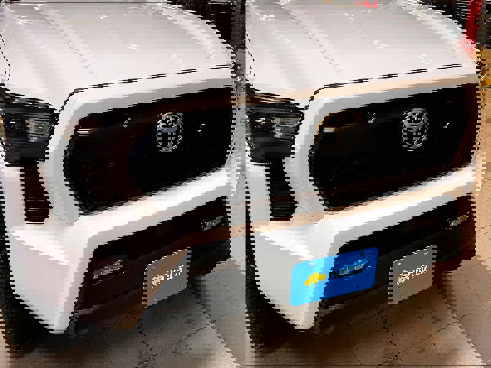 Used 2025 Toyota Tacoma TRD Off-Road image 32