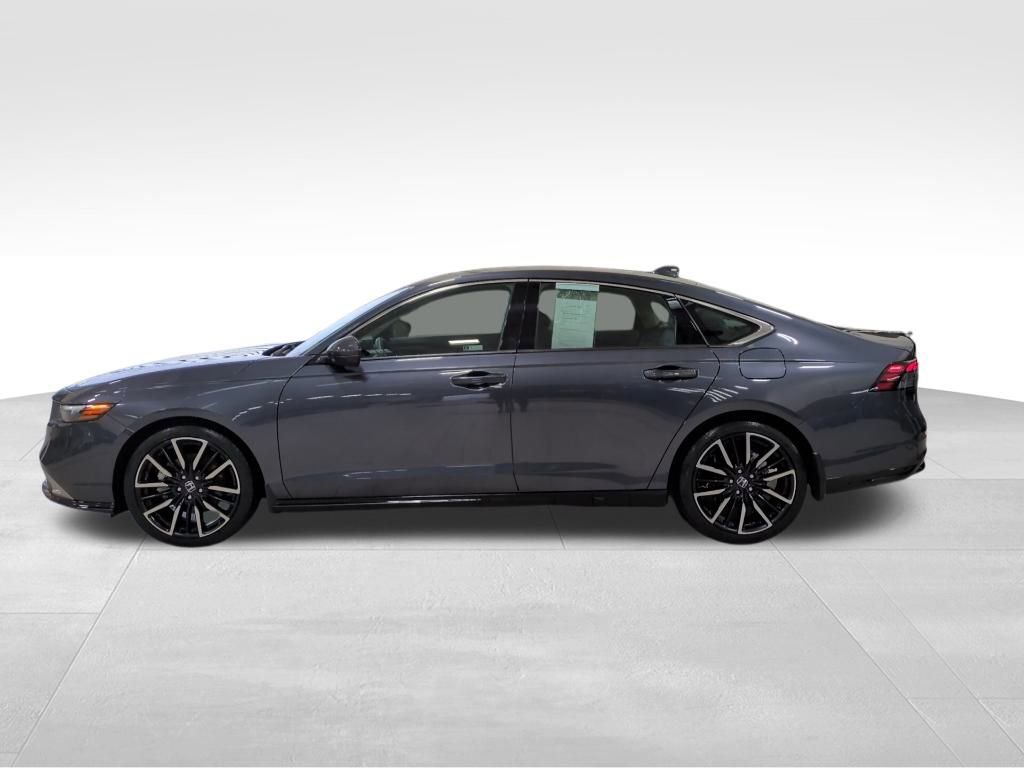 Used 2023 Honda Accord Touring image 10