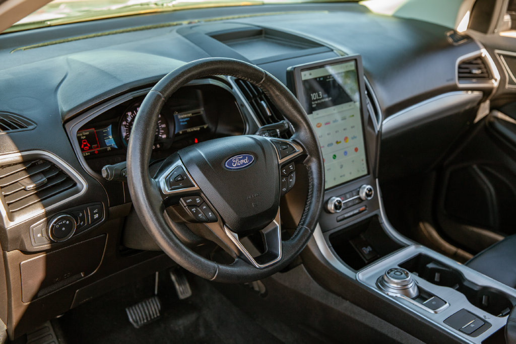 Used 2022 Ford Edge SEL w/ Sport Appearance Package AWD/4WD image 10